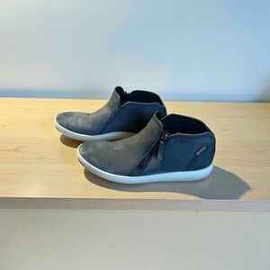 ECCO Women's Soft 7 Low Bootie sneakers